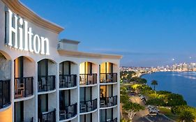 Hilton San Diego Airport/Harbor Island